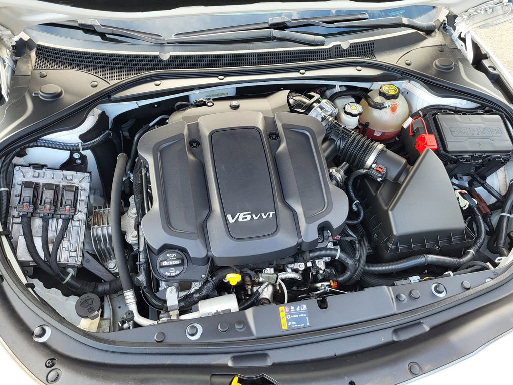 Used 2019 Buick LaCrosse Avenir w/ Driver Confidence Package II image 21