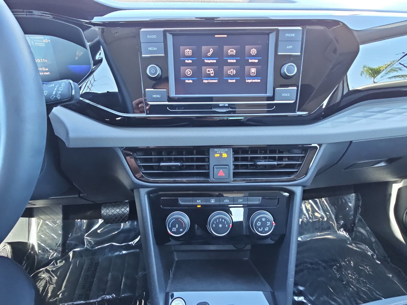 Used 2023 Volkswagen Taos S FWD image 19