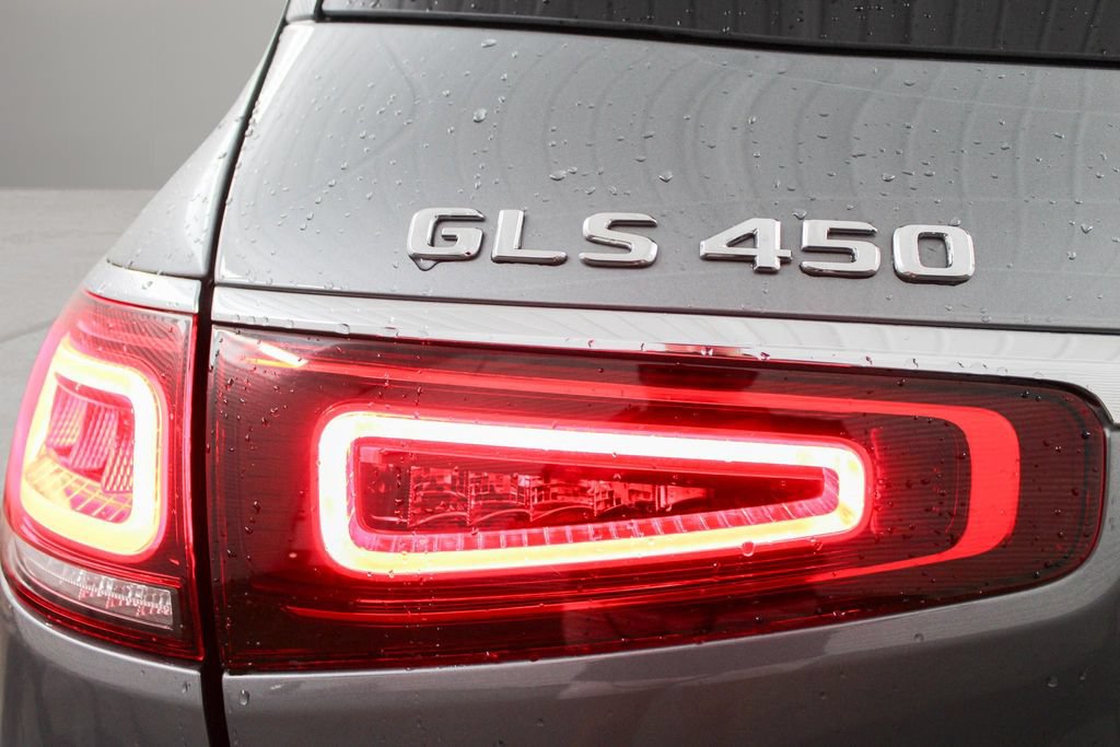 Used 2023 Mercedes-Benz GLS 450 4MATIC image 33