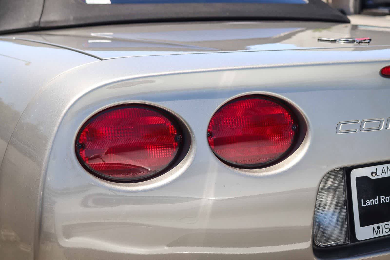 Used 2002 Chevrolet Corvette Convertible w/ Preferred Equipment Group2 RWD image 6