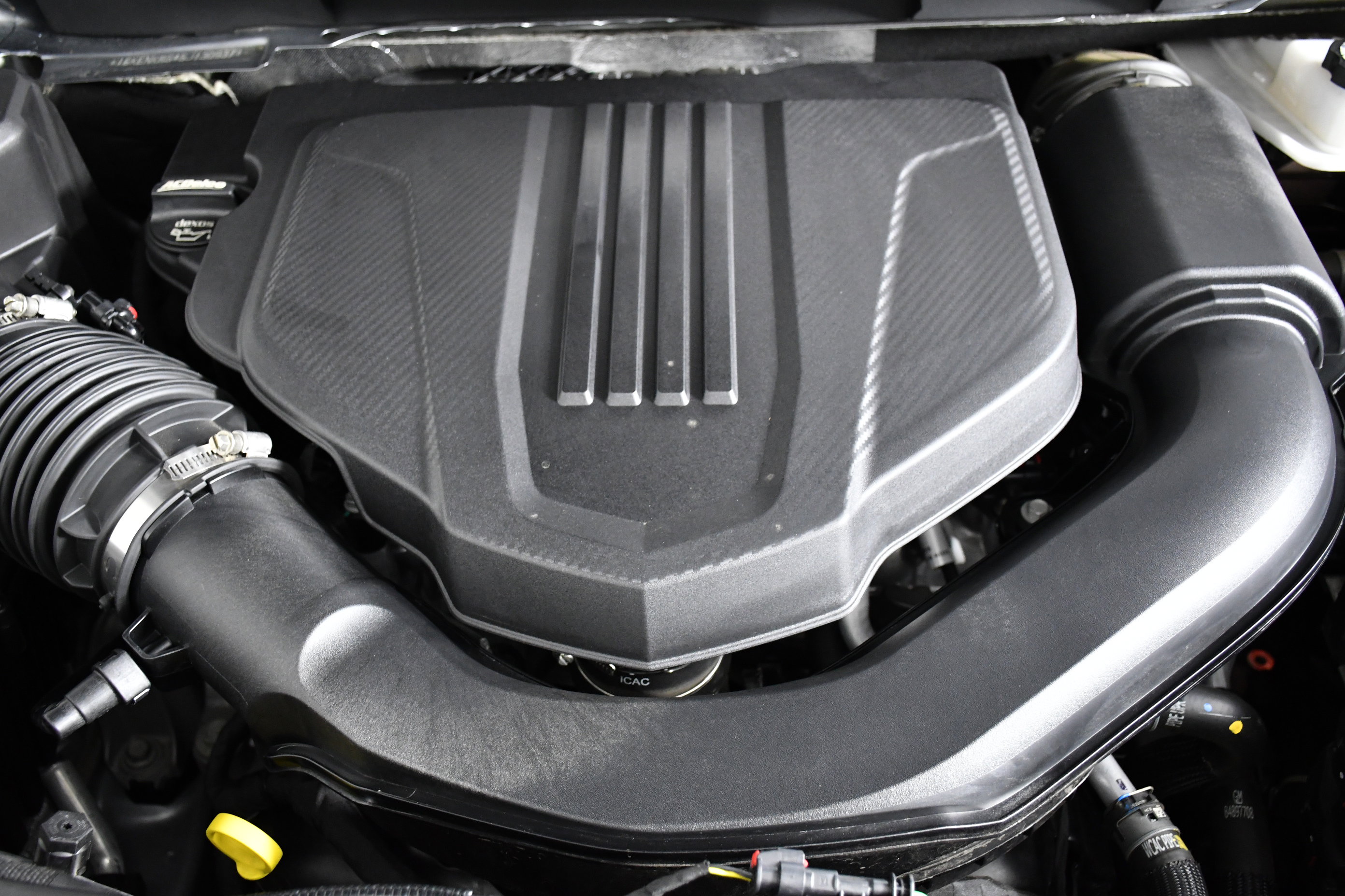Used 2025 GMC Acadia Elevation image 39