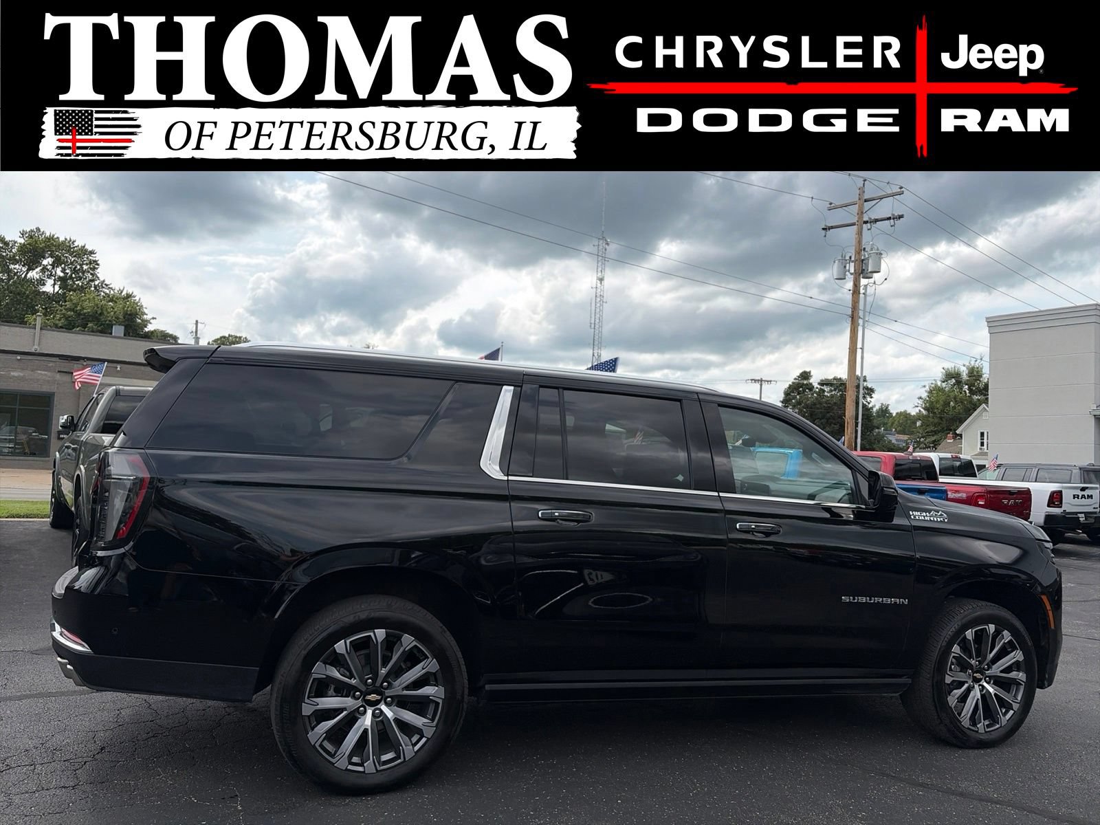 Used 2026 Chevrolet Suburban High Country AWD/4WD image 8