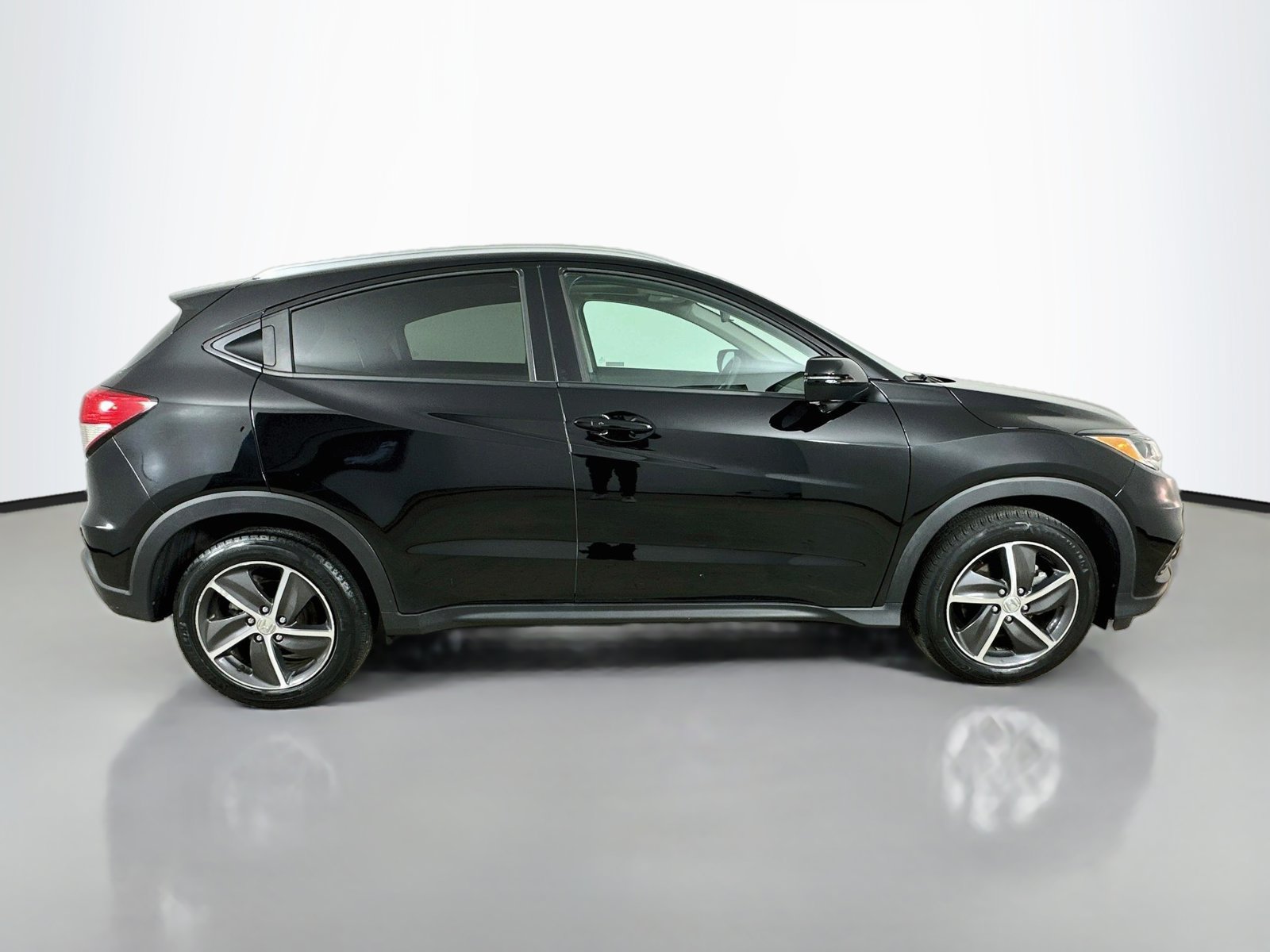 Used 2022 Honda HR-V EX image 4