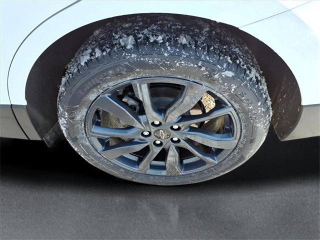 Used 2022 Chevrolet Equinox RS w/ Infotainment Package image 7