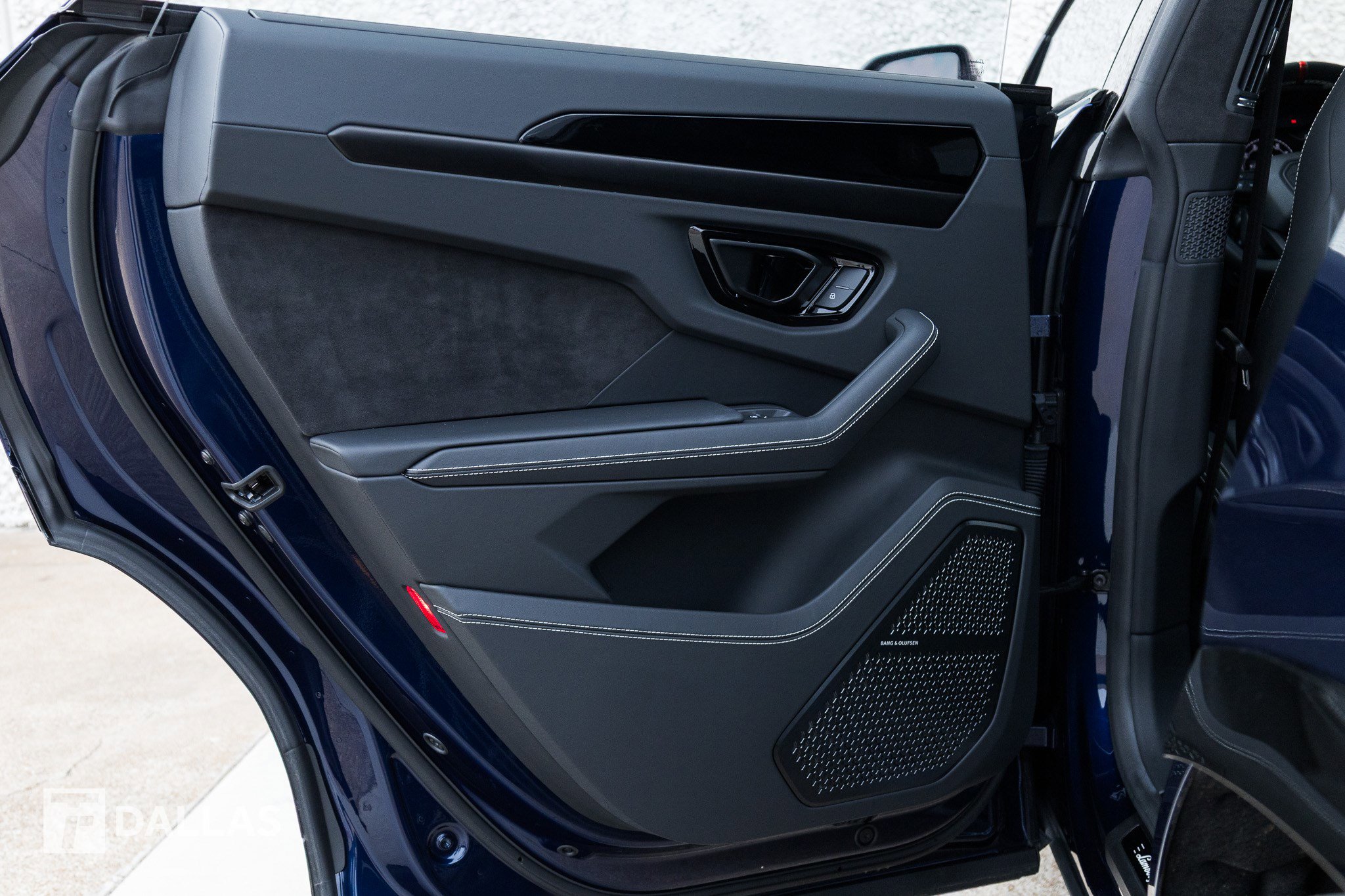 Used 2024 Lamborghini Urus S image 29