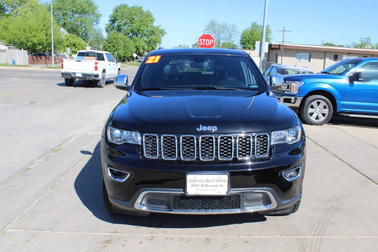Used 2021 Jeep Grand Cherokee Limited w/ Trailer Tow Group IV AWD/4WD image 3