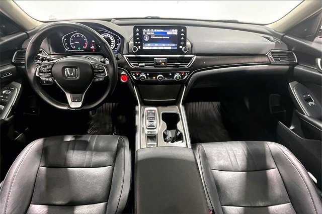 Used 2019 Honda Accord Touring image 7