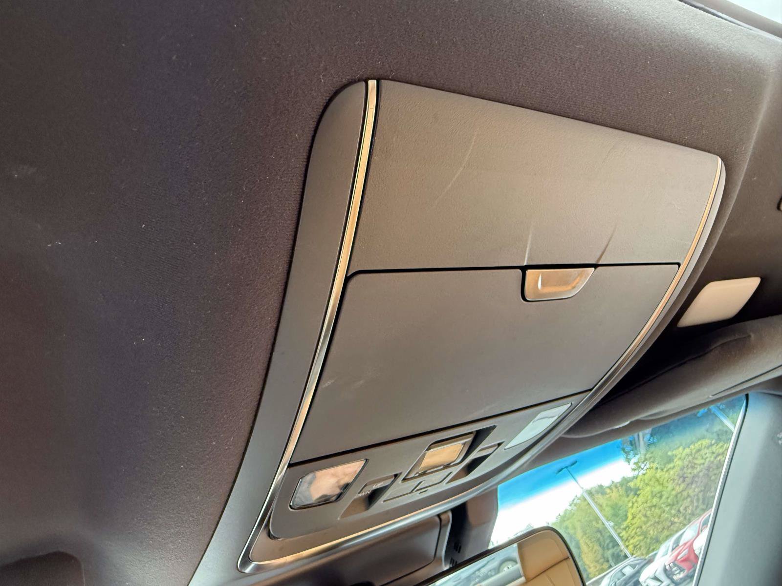Used 2022 Lexus LS 500 AWD w/ Accessory Package (Z1) image 25