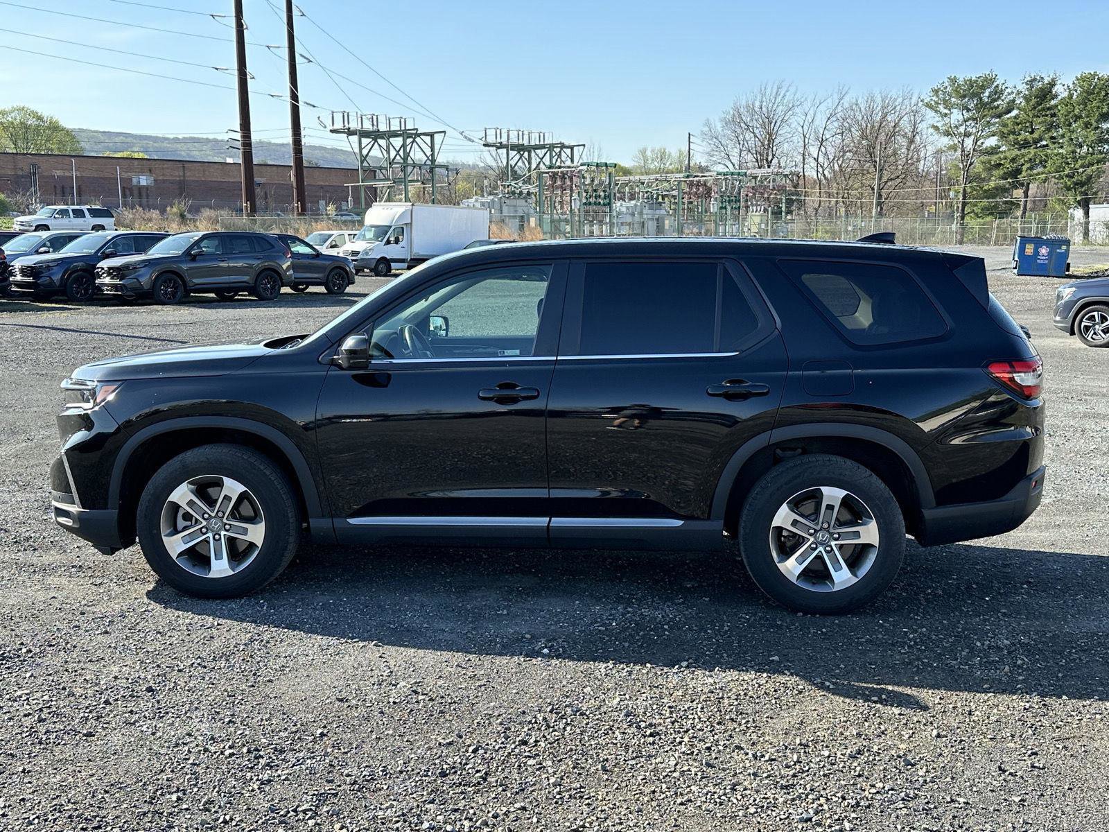 Used 2023 Honda Pilot EX-L image 5