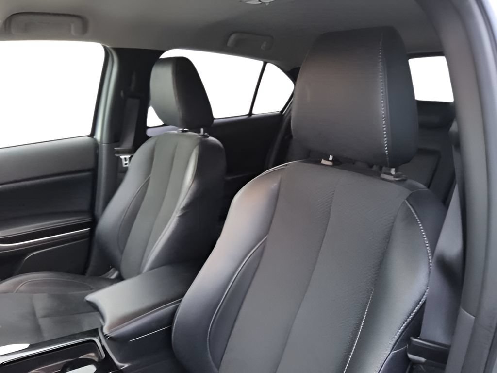 Used 2024 Mitsubishi Eclipse Cross SE AWD/4WD image 9