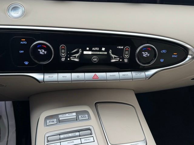 Used 2023 Genesis GV70 2.5T AWD/4WD image 32