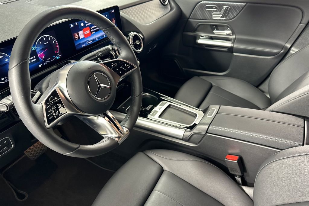 Certified 2026 Mercedes-Benz GLA 250 image 10
