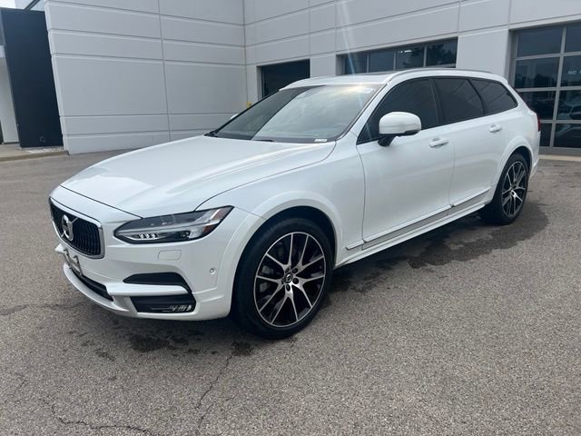 Used 2017 Volvo V90 T6 Cross Country AWD/4WD image 2