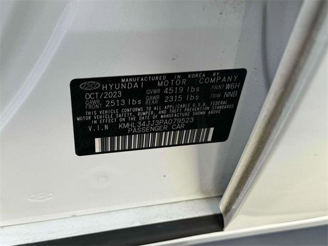 Used 2023 Hyundai Sonata SEL w/ Cargo Package image 17