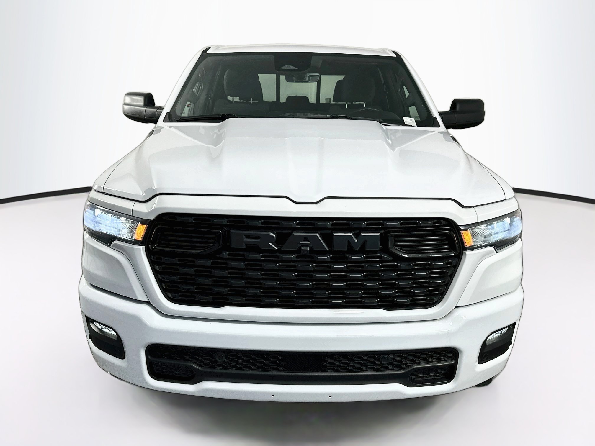 Used 2025 RAM 1500 Tradesman AWD/4WD image 2