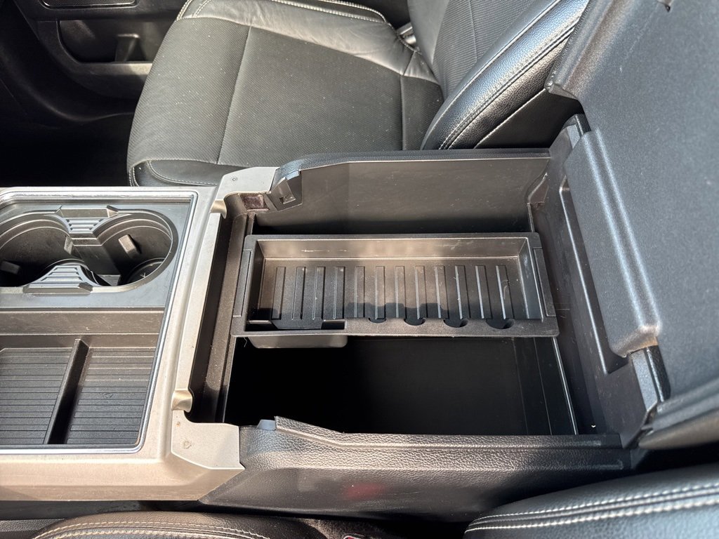 Used 2017 Ford F350 Lariat w/ Chrome Package image 49