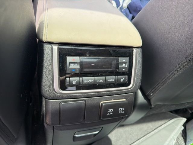 Used 2020 Subaru Ascent Limited w/ Technology Package AWD/4WD image 17