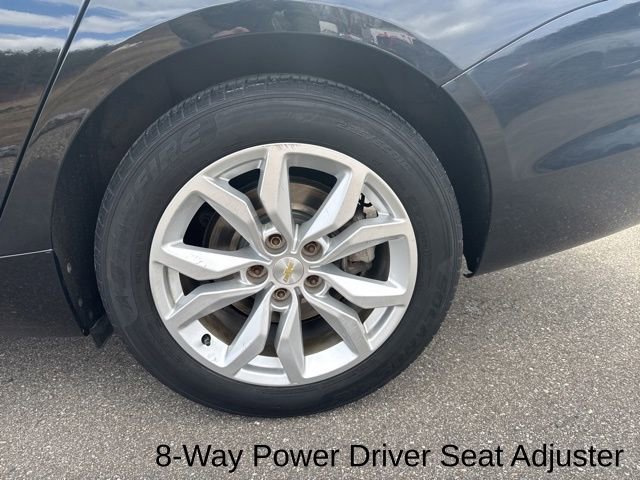 Used 2018 Chevrolet Impala LT FWD image 23