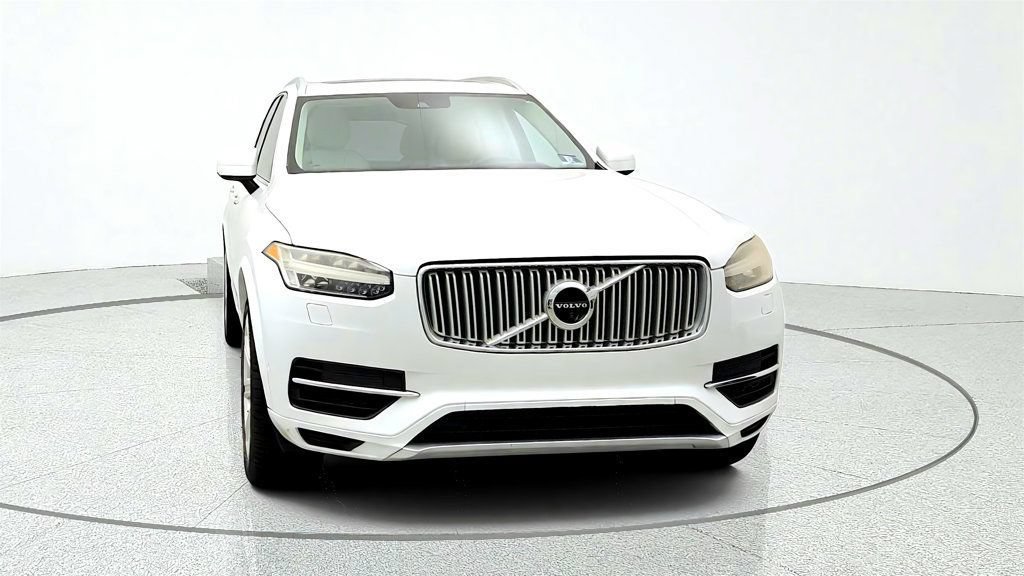 Used 2017 Volvo XC90 T8 Excellence AWD/4WD image 2