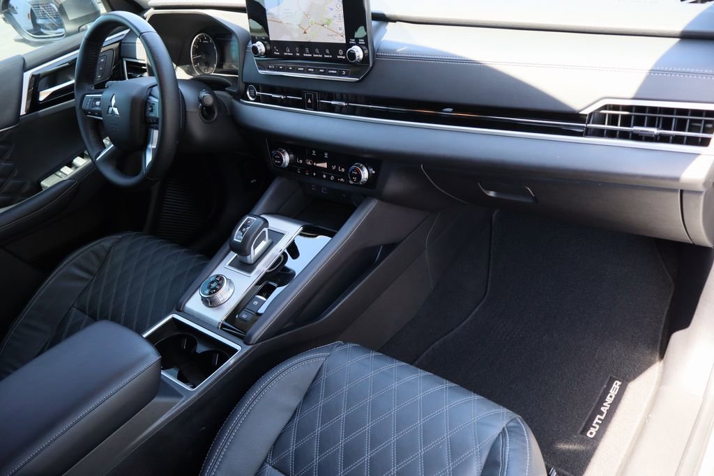 Used 2022 Mitsubishi Outlander SEL image 30