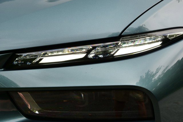 Used 2024 BMW X7 xDrive40i w/ Premium Package image 62