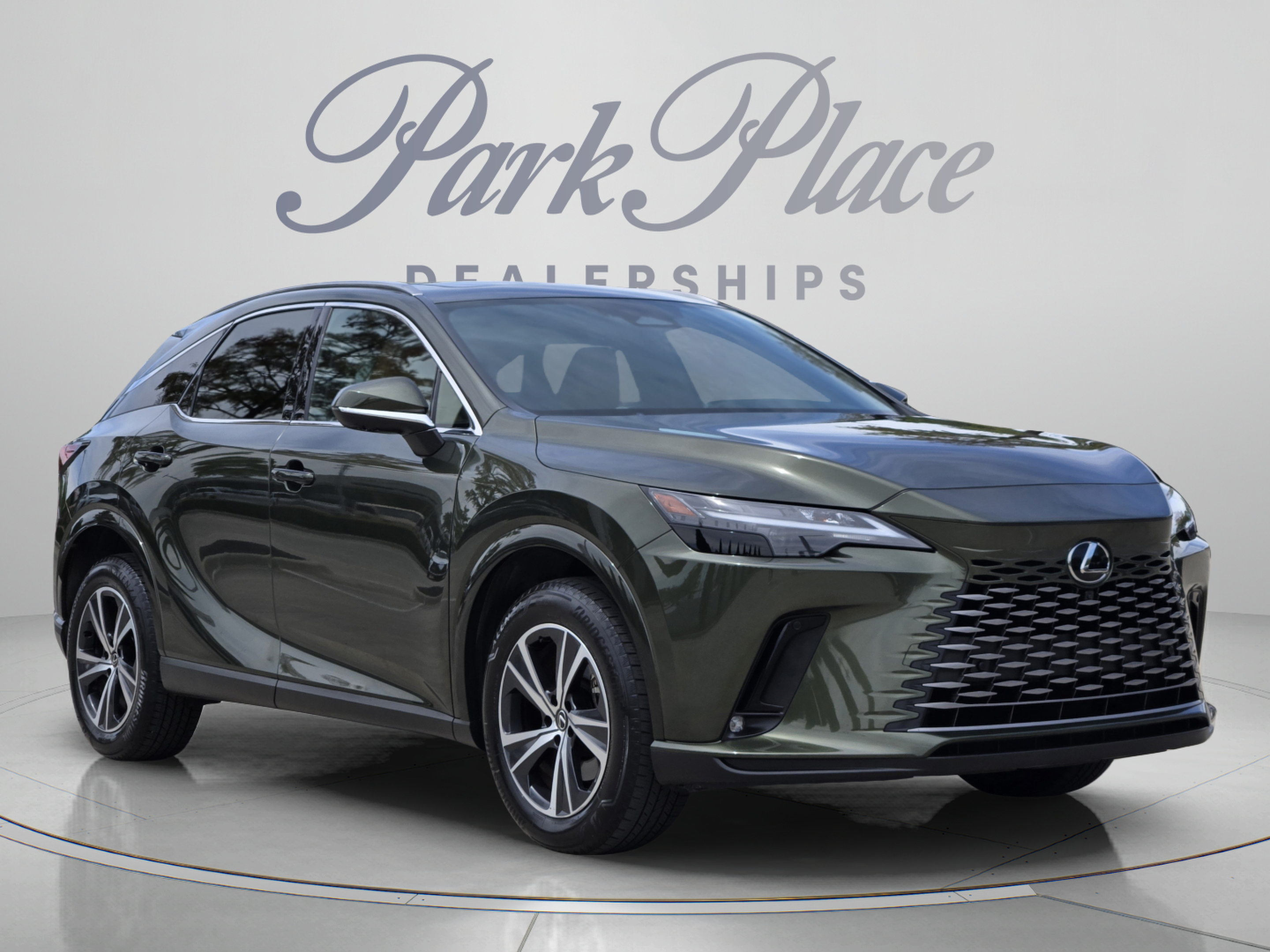 Used 2025 Lexus RX 350 Premium w/ Accessory Package (Z1) FWD image 7