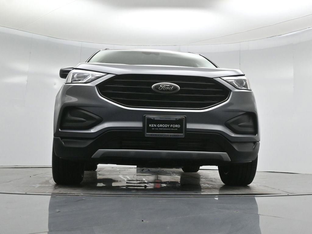 Certified 2022 Ford Edge SE w/ Black Appearance Package image 46