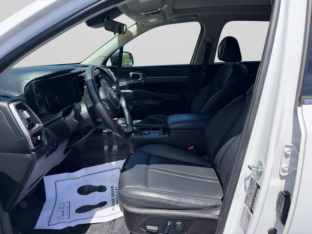 Used 2021 Kia Sorento S w/ Panoramic Sunroof Package AWD/4WD image 10