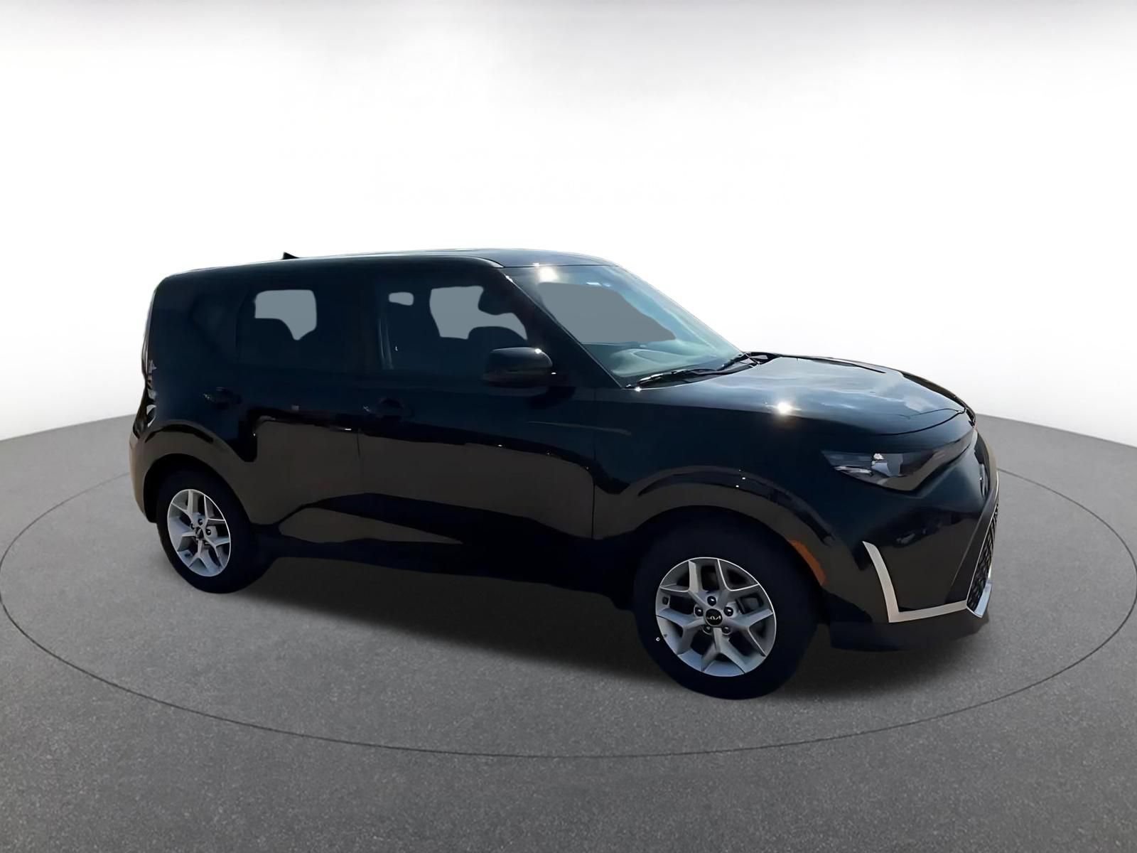 Used 2025 Kia Soul LX w/ LX Technology Package FWD video 2