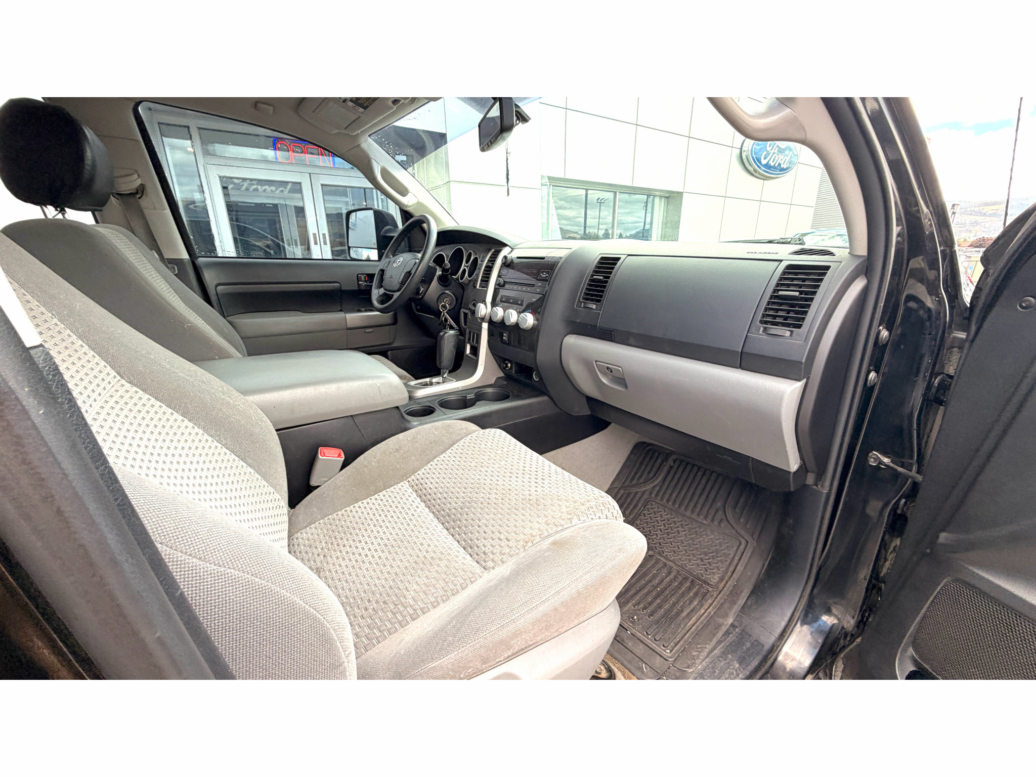 Used 2010 Toyota Tundra 4x4 Double Cab w/ TRD Off-Road Pkg image 9