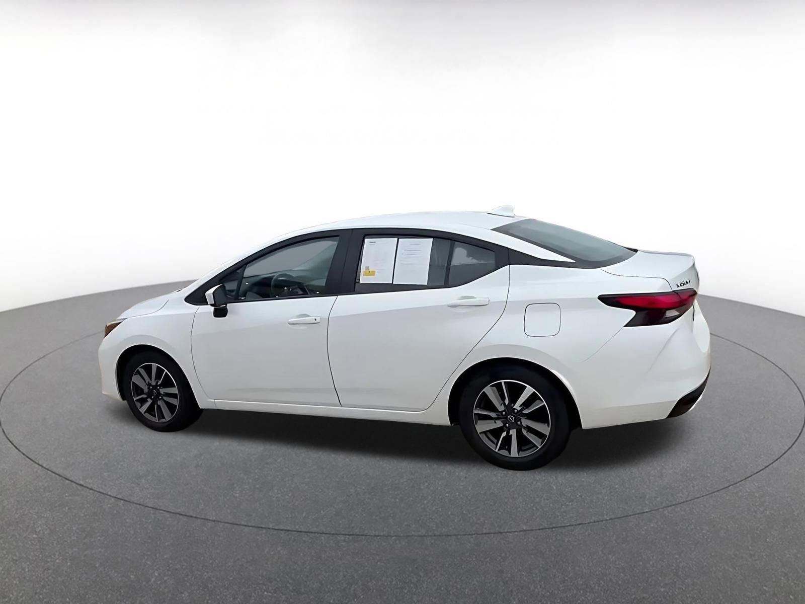 Used 2025 Nissan Versa SV image 10