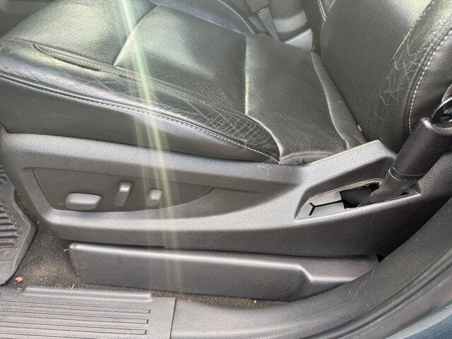 Used 2014 Chevrolet Silverado 1500 LTZ AWD/4WD image 10