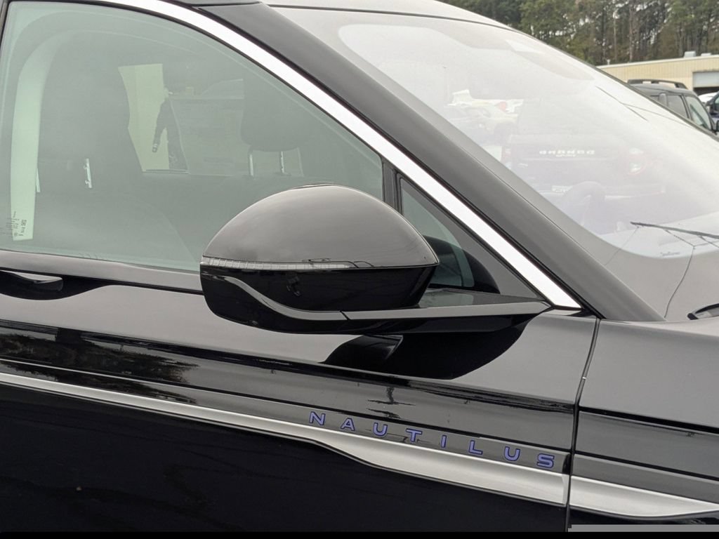 New 2026 Lincoln Nautilus Premier w/ Equipment Group 102A AWD/4WD image 12