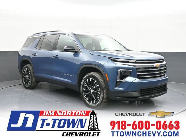 New 2026 Chevrolet Traverse LT w/ Sun and Wheel Package