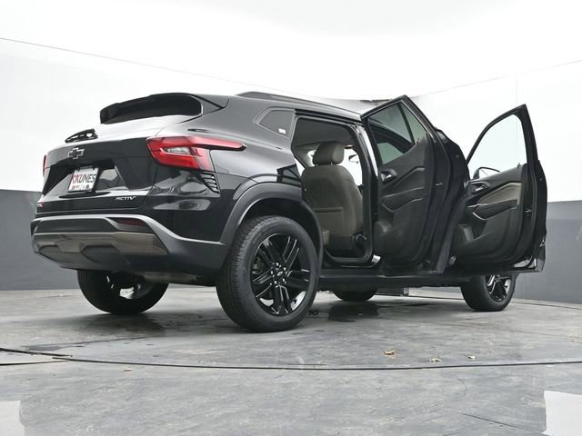 Used 2024 Chevrolet Trax ACTIV w/ Driver Confidence Package FWD image 72