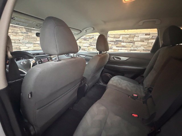 Used 2016 Nissan Rogue S AWD/4WD image 12