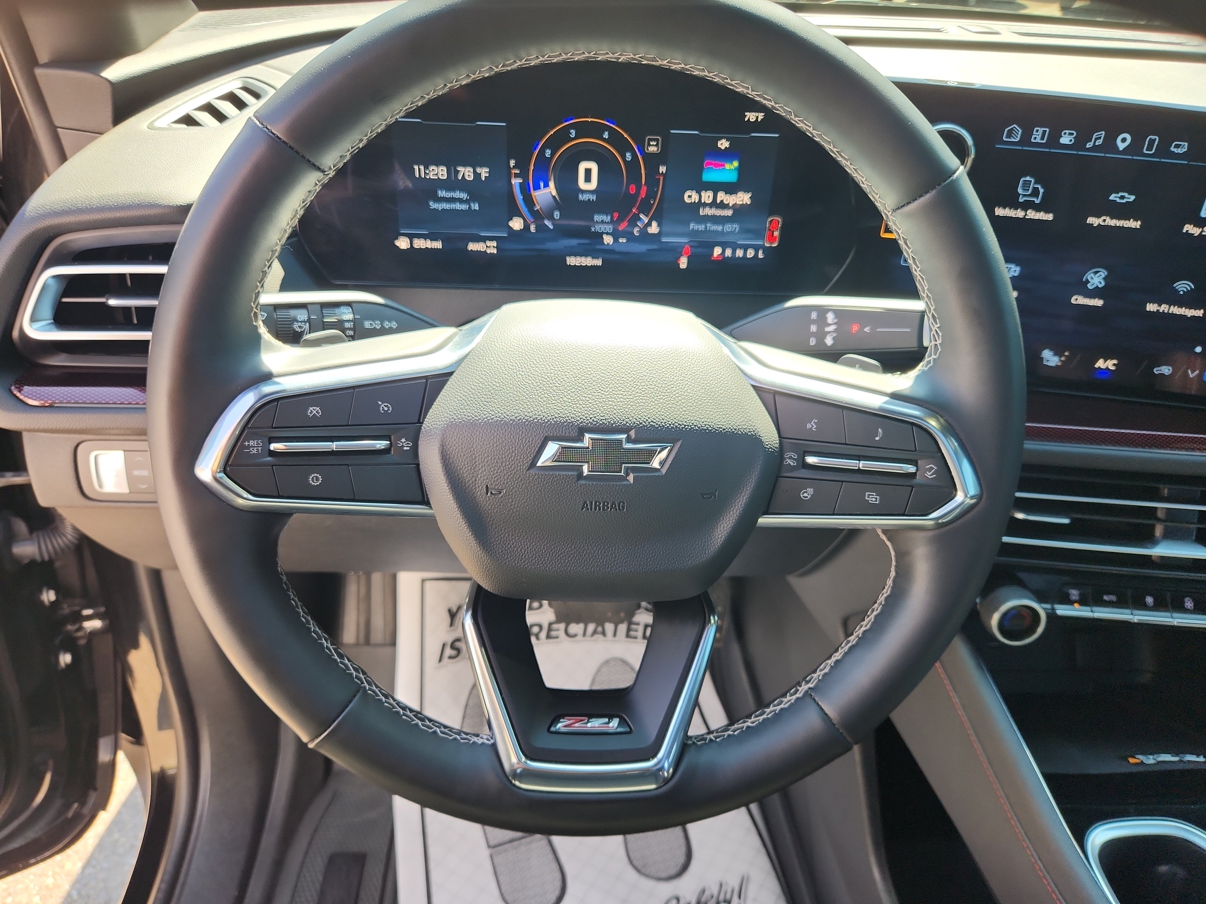 Used 2025 Chevrolet Traverse Z71 w/ Driver Confidence Package AWD/4WD image 29