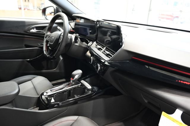 New 2026 Chevrolet Trax RS w/ Driver Confidence Package FWD image 13