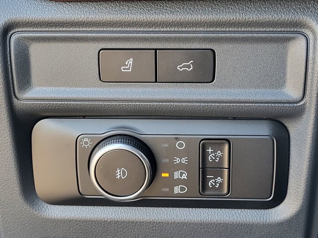 Used 2024 Ford Expedition Limited w/ Excursion Package image 14