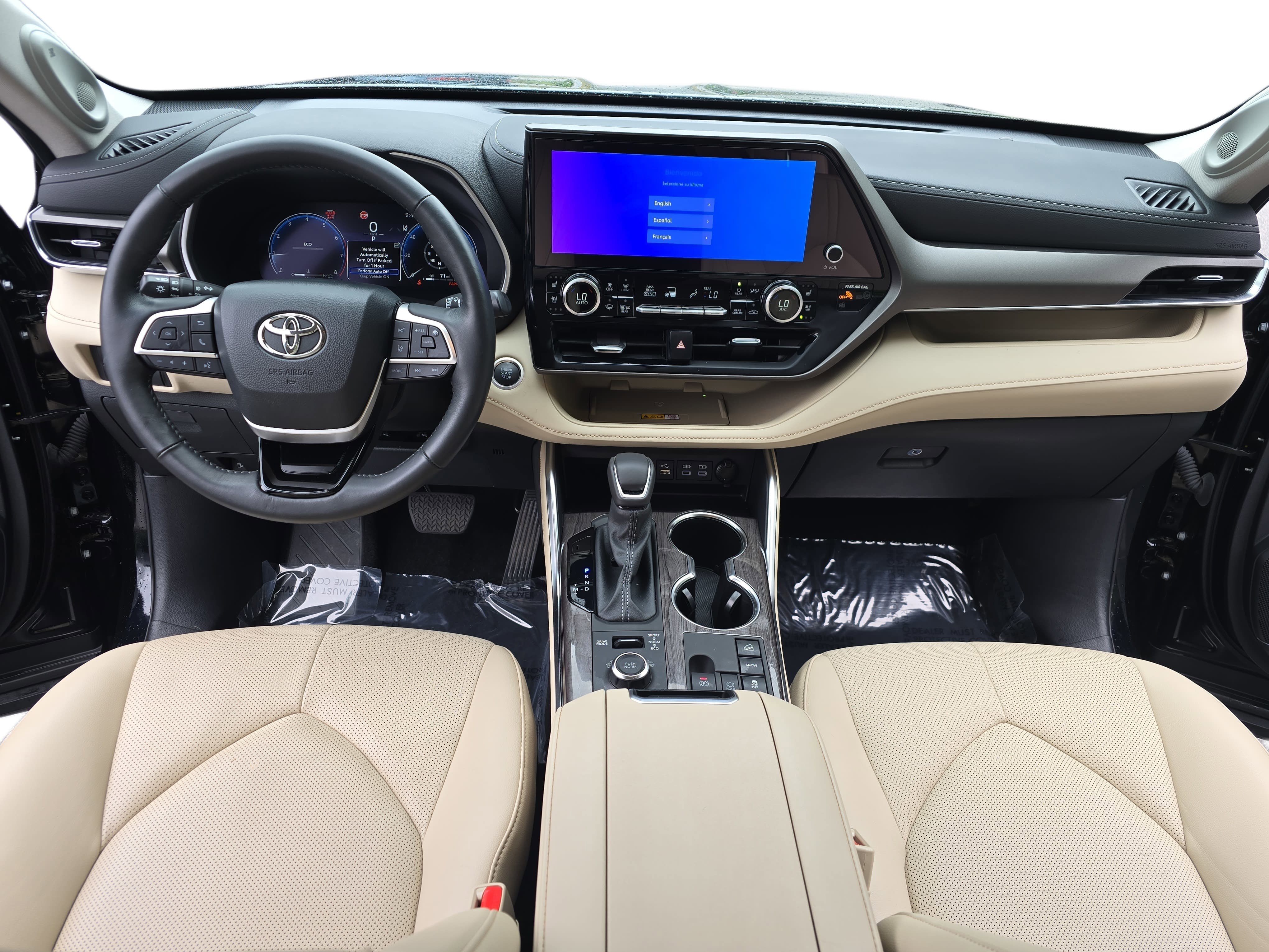 Used 2024 Toyota Highlander Limited AWD/4WD image 9