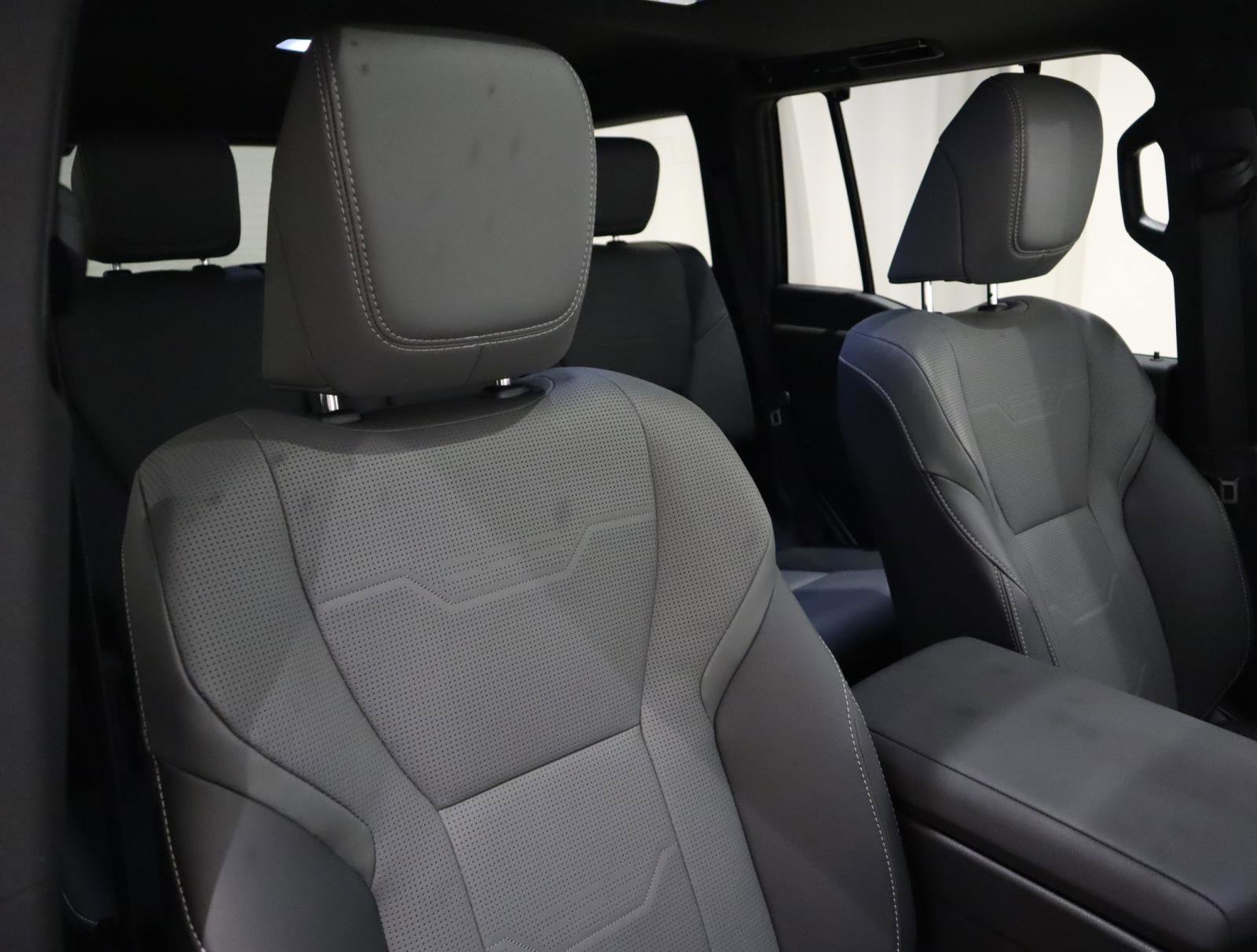 Used 2024 Lexus GX 550 w/ Accessory Package (Z1) image 18