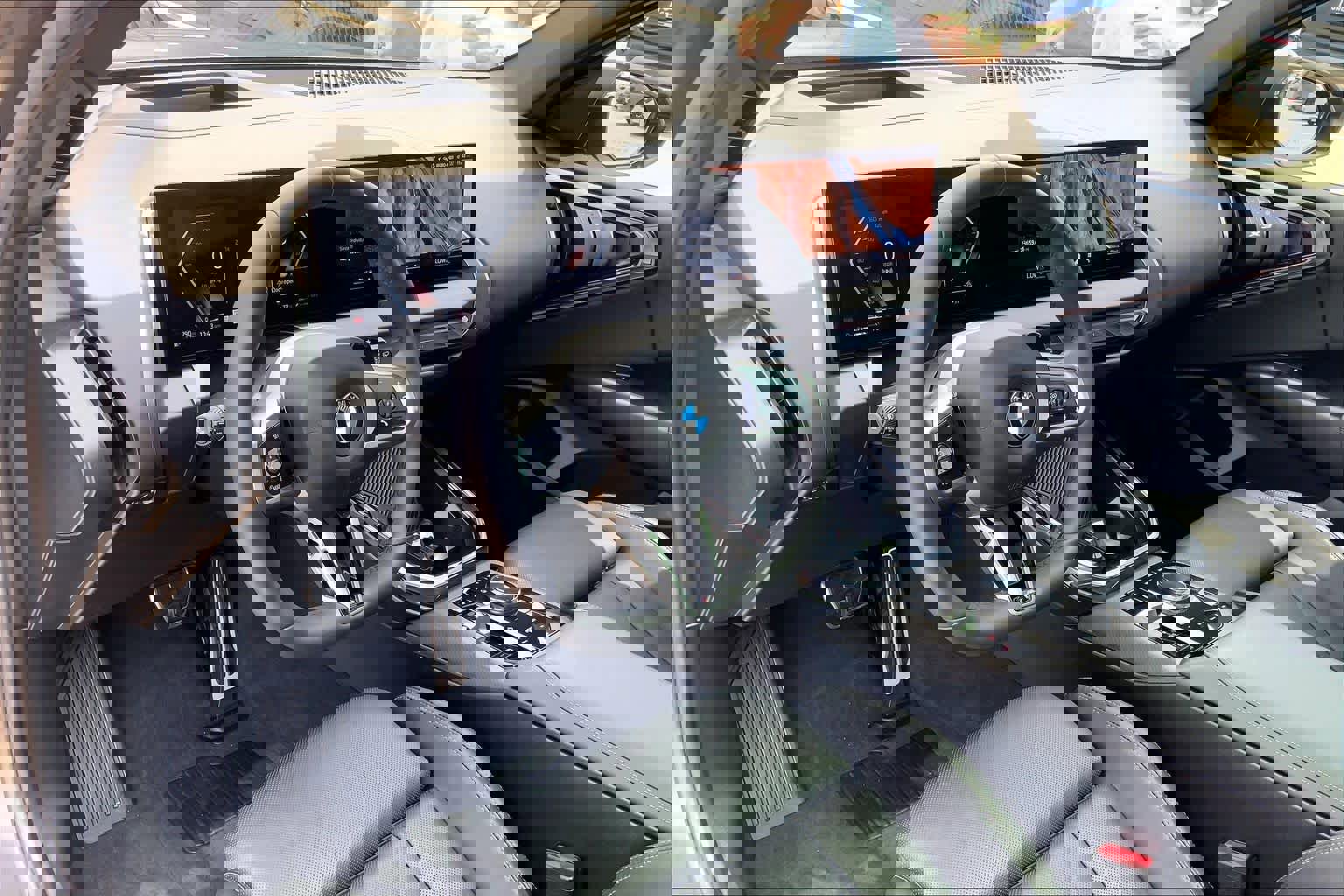 Certified 2025 BMW X3 xDrive30i w/ Premium Package AWD/4WD image 17