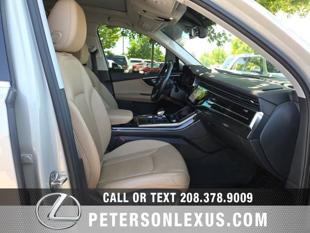 Used 2022 Audi Q7 3.0T Premium Plus w/ Premium Plus Package AWD/4WD image 13