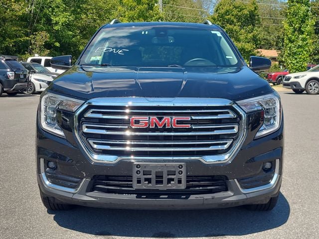 Used 2024 GMC Terrain SLT AWD/4WD image 8