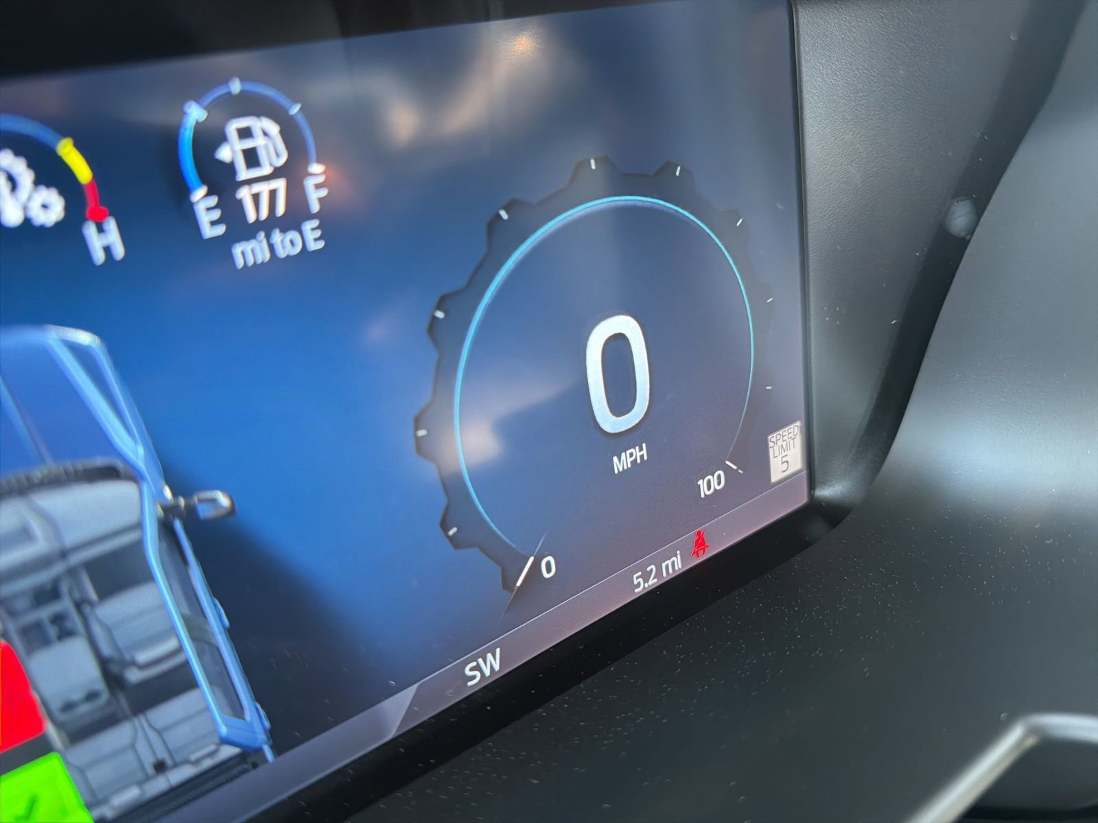 New 2026 Ford F250 Platinum w/ FX4 Off-Road Package image 17