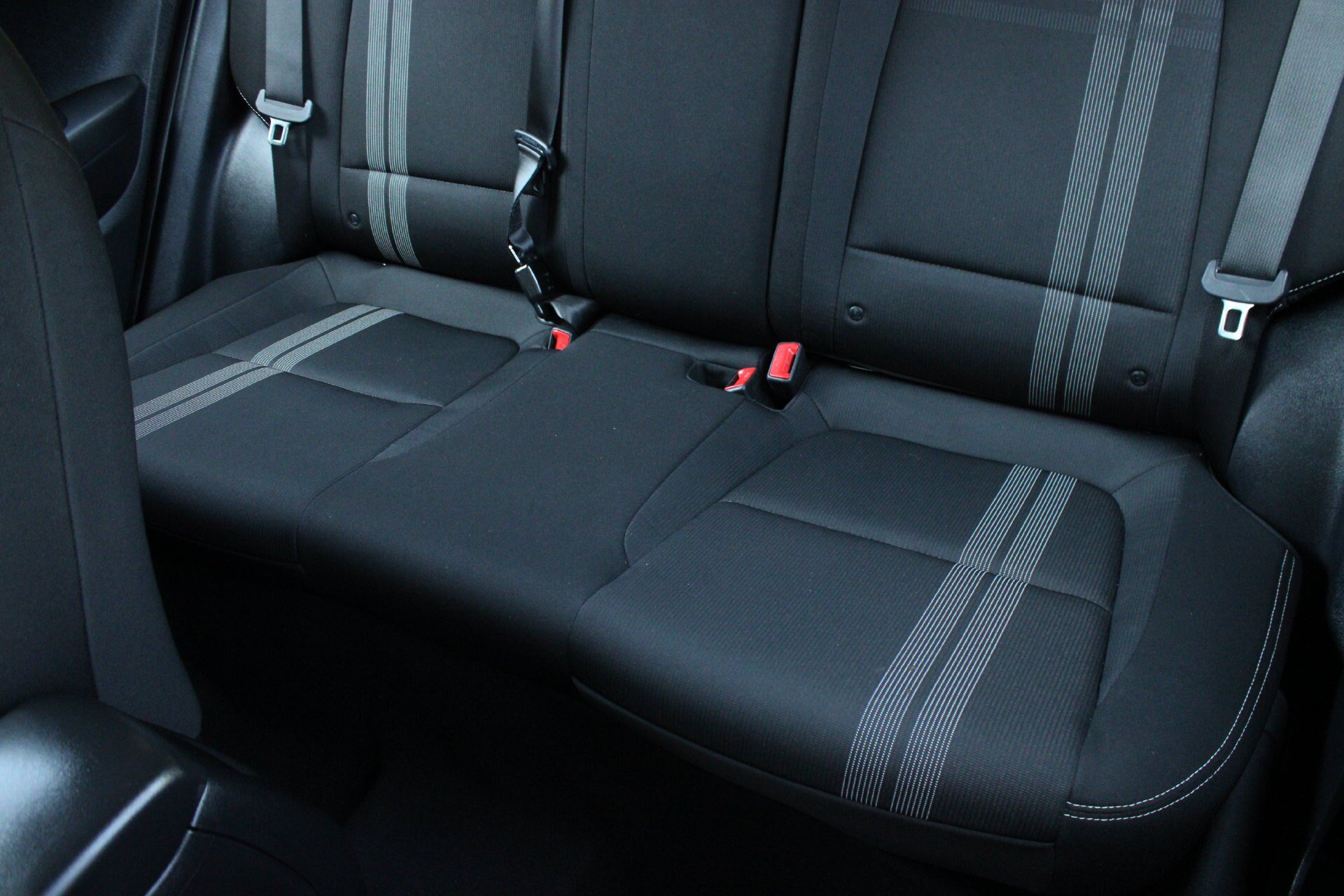 Used 2025 Hyundai Venue SEL FWD image 17