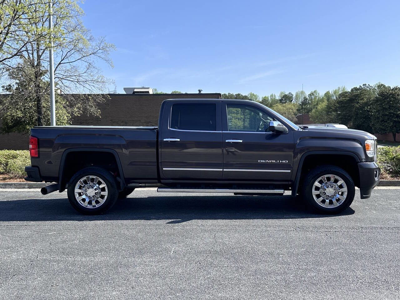 Used 2015 GMC Sierra 2500 Denali w/ Duramax Plus Package image 4
