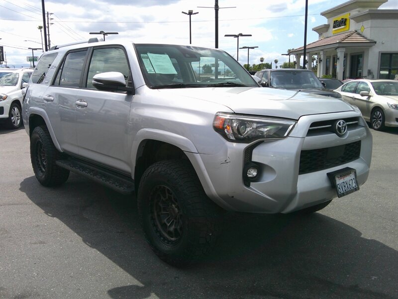 Used 2021 Toyota 4Runner SR5 Premium AWD/4WD image 38