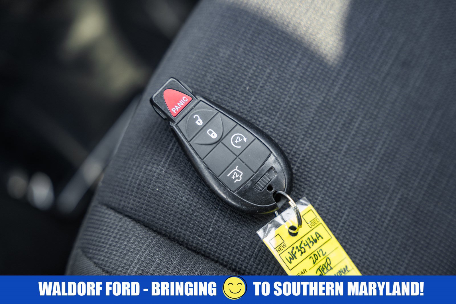 Used 2012 Jeep Grand Cherokee Laredo w/ Laredo E Group image 38