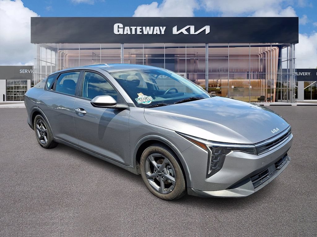 Certified 2025 Kia K4